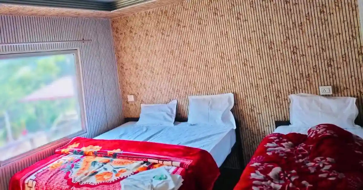 Deluxe cottage beds view 1