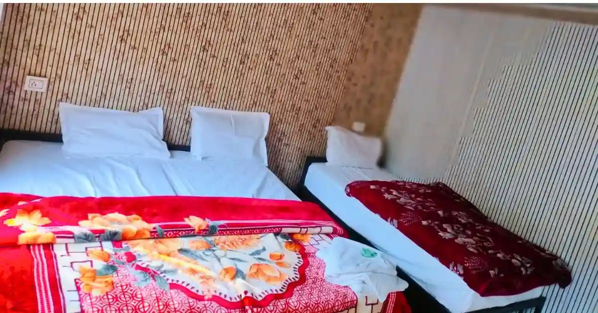Deluxe cottage beds view 2
